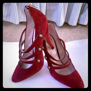 Burgundy Vince Camuto 3 strap heels